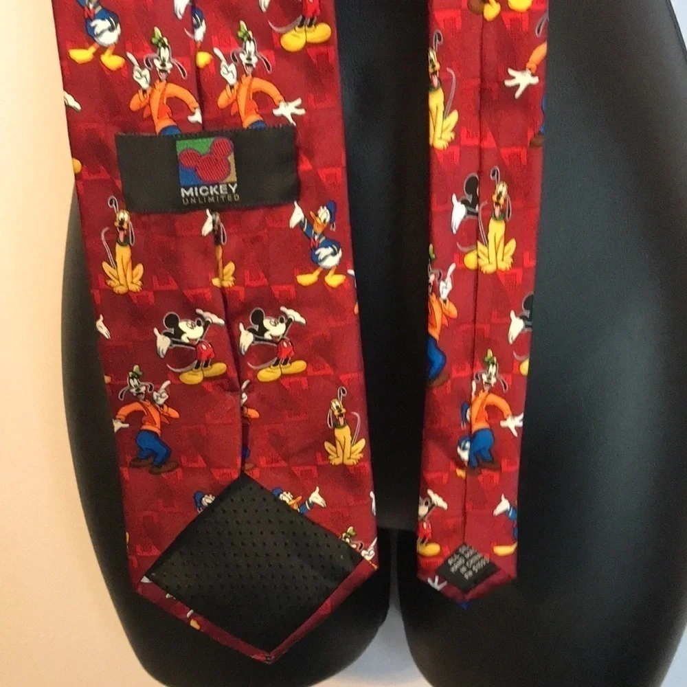 Mickey Unlimited Silk Handmade Mickey Donald Pluto Goofy Dark Red Necktie Retro